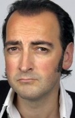 Alistair McGowan - bio and intersting facts about personal life.