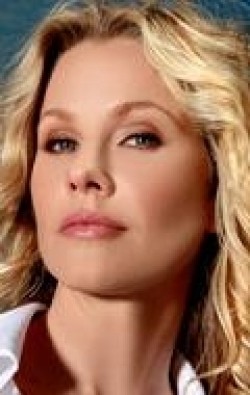 Andrea Roth - bio and intersting facts about personal life.