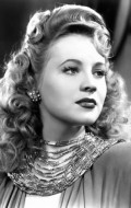 Anne Jeffreys - bio and intersting facts about personal life.