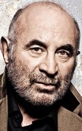 Bob Hoskins - bio and intersting facts about personal life.