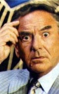Bob Monkhouse - bio and intersting facts about personal life.