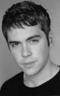 Bruno Langley - bio and intersting facts about personal life.