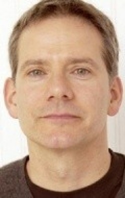 Campbell Scott - bio and intersting facts about personal life.