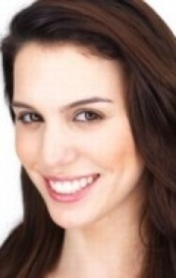 Christy Carlson Romano - bio and intersting facts about personal life.