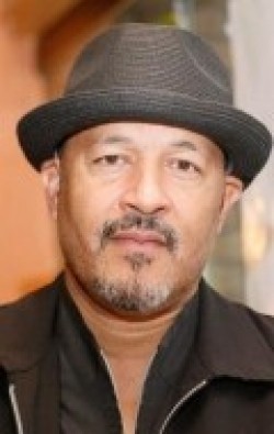 Clark Johnson - bio and intersting facts about personal life.