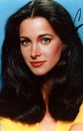 Connie Sellecca - bio and intersting facts about personal life.