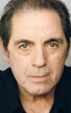 David Proval - bio and intersting facts about personal life.