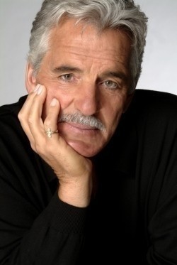 Dennis Farina - bio and intersting facts about personal life.