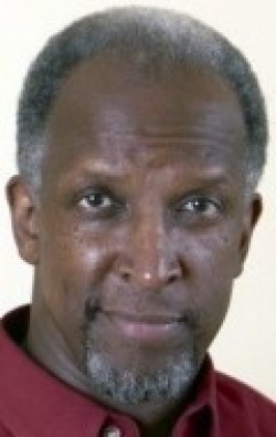 Dorian Harewood - bio and intersting facts about personal life.