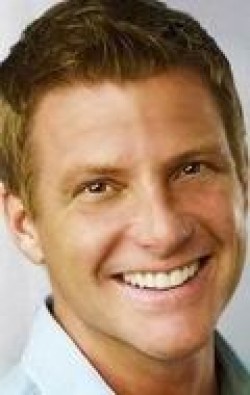 Doug Savant - bio and intersting facts about personal life.