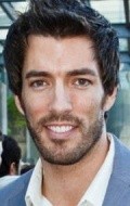 Drew Scott - bio and intersting facts about personal life.