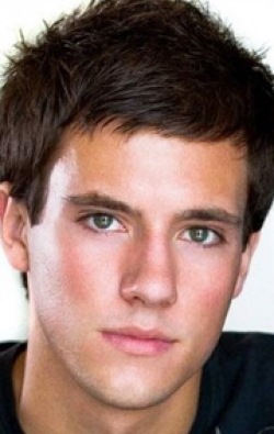 Drew Roy - bio and intersting facts about personal life.