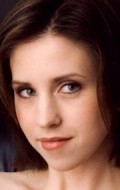 Emily Perkins - bio and intersting facts about personal life.
