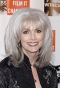 Recent Emmylou Harris pictures.