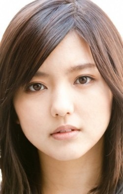 Erina Mano - bio and intersting facts about personal life.