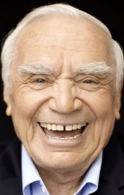 Ernest Borgnine - bio and intersting facts about personal life.