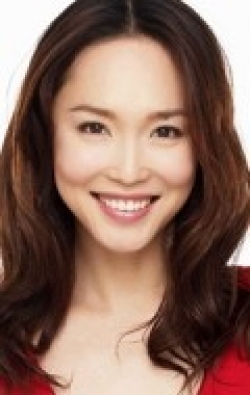 Fann Wong - bio and intersting facts about personal life.