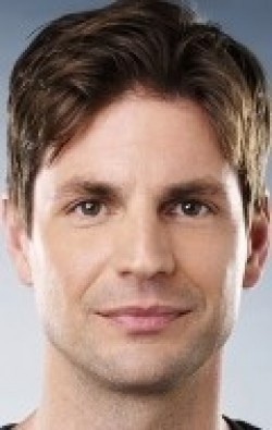 Recent Gale Harold pictures.