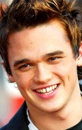 Gareth Gates - bio and intersting facts about personal life.