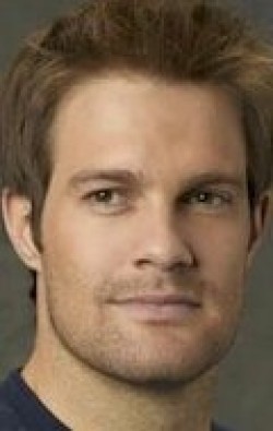 Recent Geoff Stults pictures.