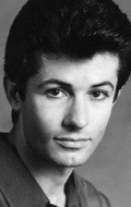 George Chakiris - bio and intersting facts about personal life.
