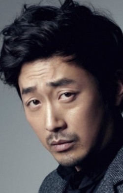 Ha Jeong-woo - bio and intersting facts about personal life.