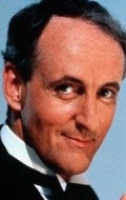 Hugh Fraser - bio and intersting facts about personal life.