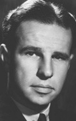 All best and recent Hume Cronyn pictures.