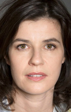 Irene Jacob - bio and intersting facts about personal life.