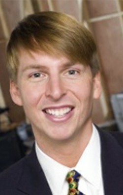 Jack McBrayer - bio and intersting facts about personal life.