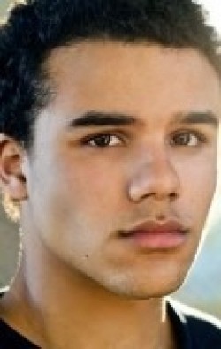 Jacob Artist - bio and intersting facts about personal life.