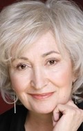 Jennifer Rhodes - bio and intersting facts about personal life.