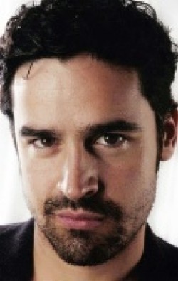 Jesse Bradford - bio and intersting facts about personal life.
