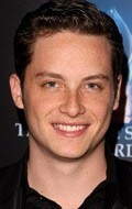Jesse Lee Soffer - bio and intersting facts about personal life.