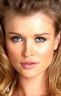 Joanna Krupa - bio and intersting facts about personal life.