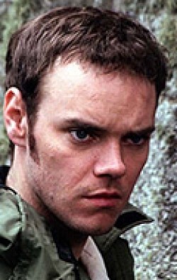 Joe Absolom - bio and intersting facts about personal life.