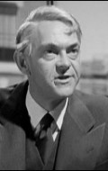 John McIntire - bio and intersting facts about personal life.