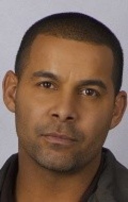 Jon Huertas - bio and intersting facts about personal life.