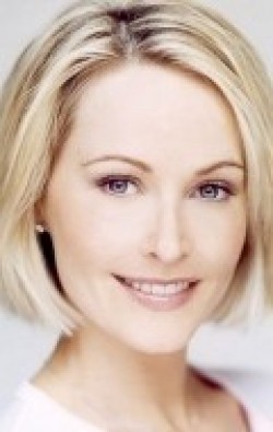 Josie Bissett - bio and intersting facts about personal life.
