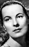 Junie Astor - bio and intersting facts about personal life.