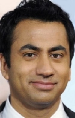 Kal Penn - bio and intersting facts about personal life.