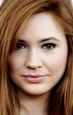 Karen Gillan - bio and intersting facts about personal life.