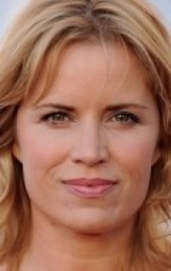 Kim Dickens - bio and intersting facts about personal life.
