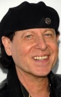 Klaus Meine - bio and intersting facts about personal life.