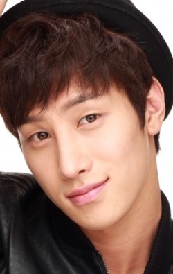 Kwak Yong Hwan - bio and intersting facts about personal life.