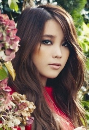Lee Ji Eun - bio and intersting facts about personal life.