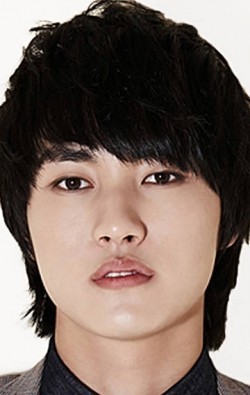 Lee Min Ho - bio and intersting facts about personal life.