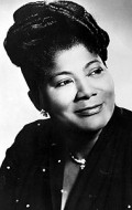 Mahalia Jackson - bio and intersting facts about personal life.