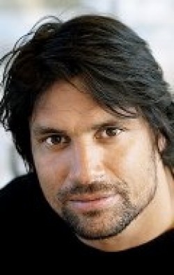 Manu Bennett - bio and intersting facts about personal life.