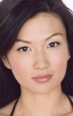 Michelle Krusiec - bio and intersting facts about personal life.